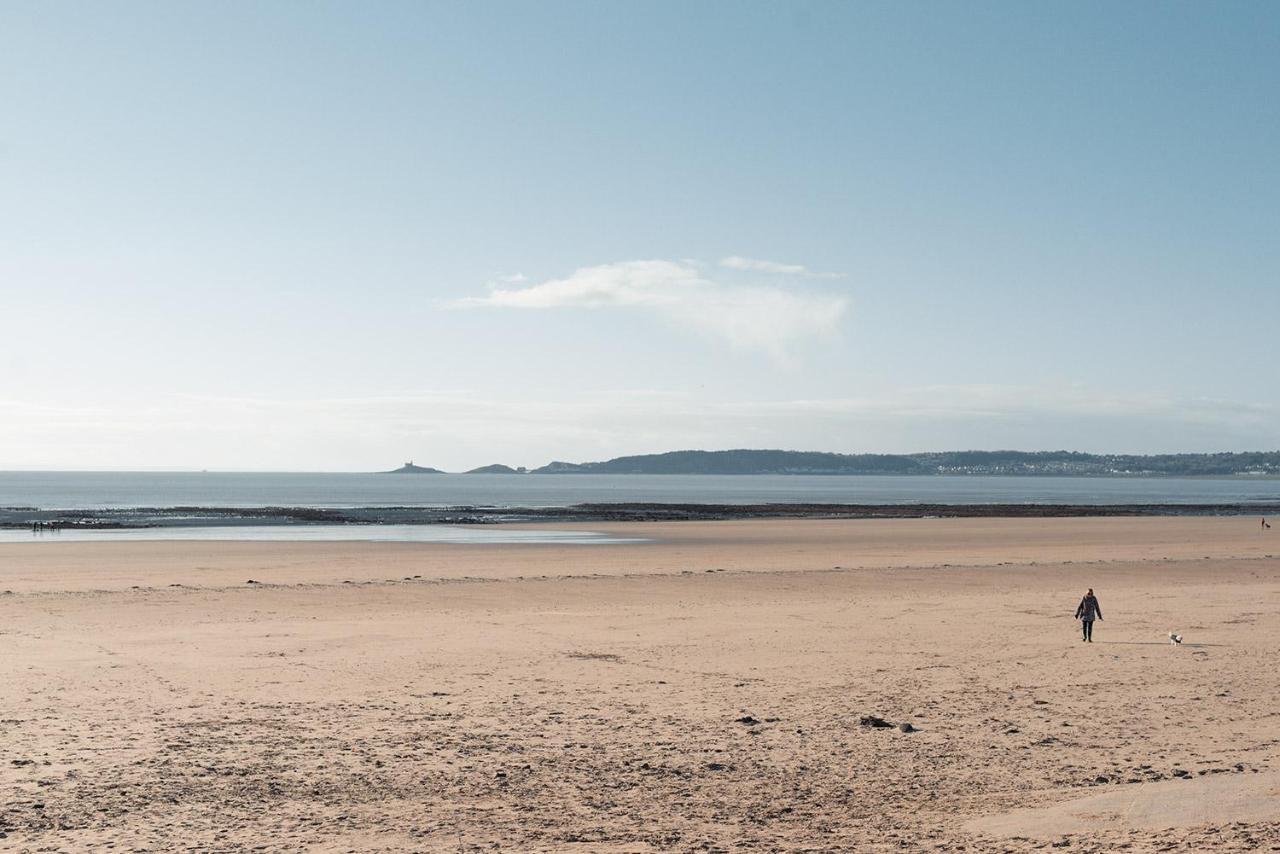 Beach On The Doorstep Meridian Tower Marina Swansea Apartment Bagian luar foto